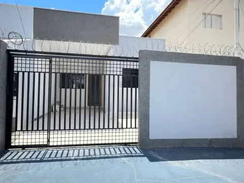 Casa 2 dormitórios para Venda em Presidente Prudente, VALE DO SOL, 2 dormitórios, 1 suíte, 2 banheiros, 2 vagas