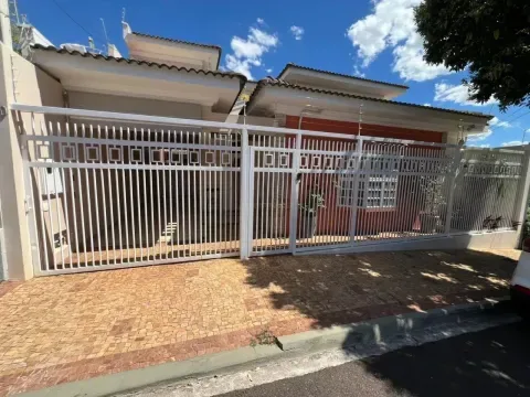 Casas 3 e 4 Quartos para Venda em Presidente Prudente, SÃO MATHEUS, 4 dormitórios, 1 suíte, 4 banheiros, 2 vagas