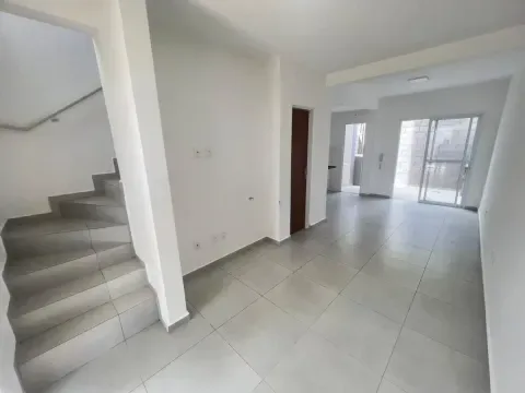 Sobrado em Condomínio para Venda, girassois, 2 dormitórios, 2 banheiros, 1 vaga