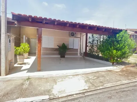 Casa 2 dormitórios para Venda em Presidente Prudente, SHIRAIWA, 2 dormitórios, 1 banheiro, 2 vagas