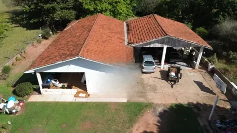 Chácara Amplia no Limoeiro: Seu Refúgio em Álvares Machado!