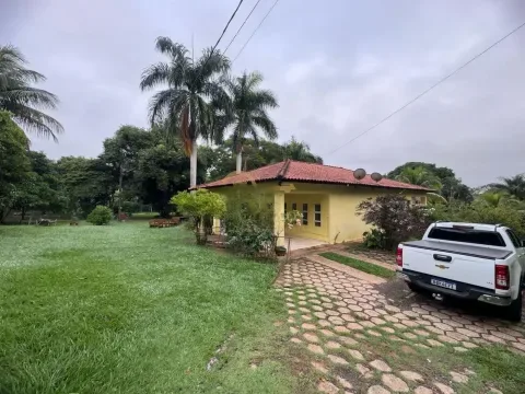 Chácara dos Sonhos com Lago e Piscina em Presidente Prudente!
