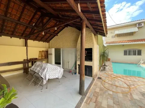Casa com 7 Suítes que funciona como pensionato no Jardim Bongiovani!