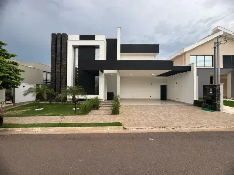 Luxuosa Casa em Condomínio Jatobá - 3 Dormitórios!