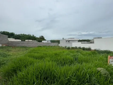 Terreno em Jardim Itacaré: Oportunidade Imperdível!