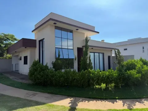 Conforto e Estilo: Casa com 3 Suítes em Mizobe!