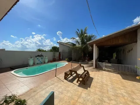 Luxuosa Casa com Piscina e Área Gourmet no Jardim Estoril!