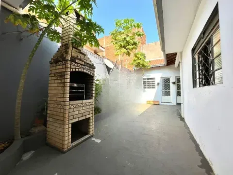 Encantadora Casa com Edícula à Venda em São Matheus!