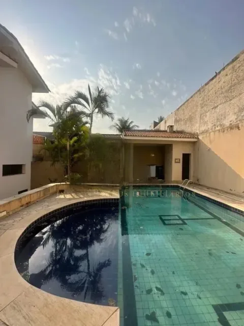 Luxuosa Casa com 4 Suítes em Jardim Morumbi!