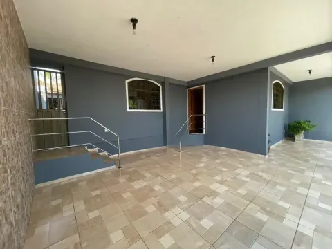 Casa Espaçosa e Aconchegante no Jardim Estoril para Venda