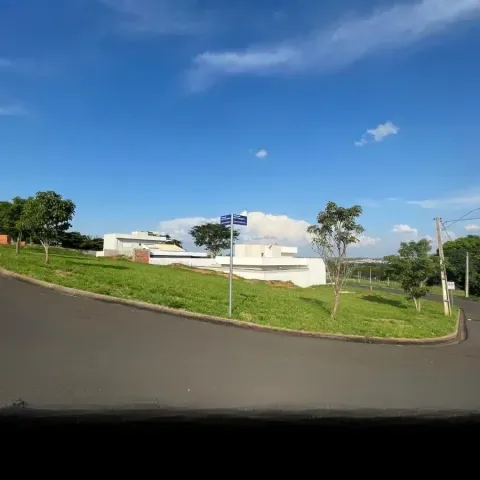 Terreno Perfeito para Construir Seu Sonho em Álvares Machado!